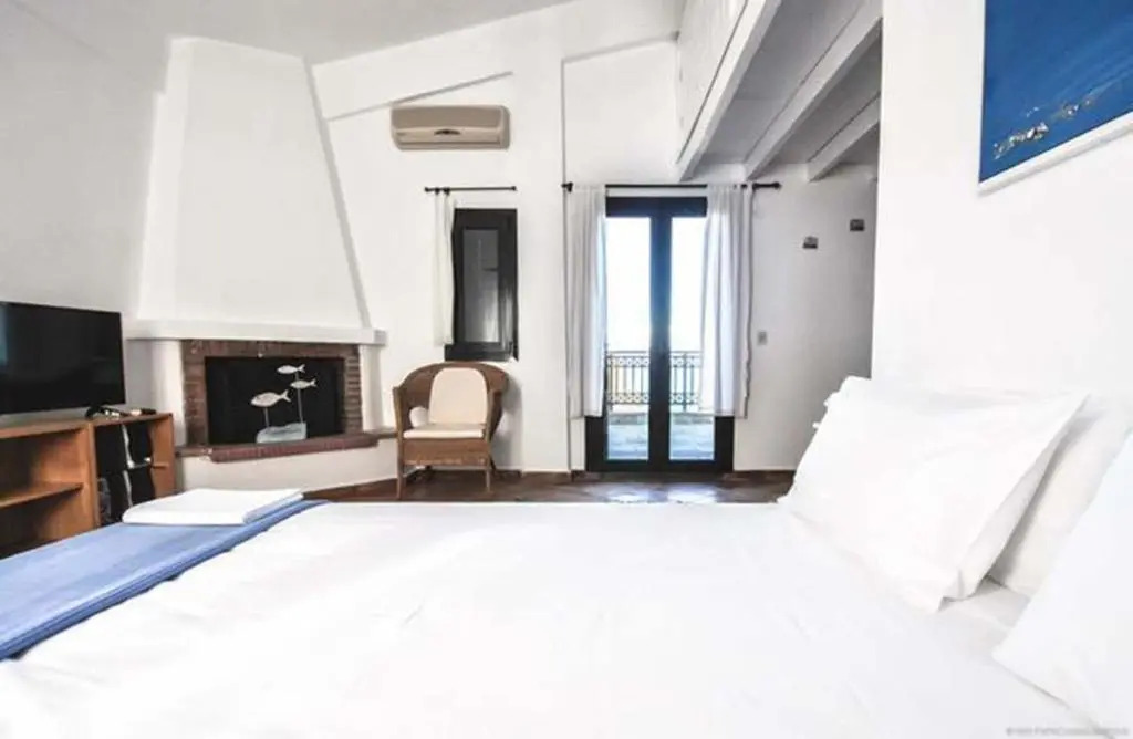Detached Beach Front House, 1st Floor