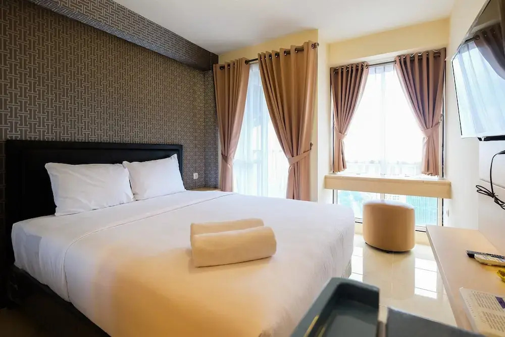 Best View Studio Apartment Tifolia near Kelapa Gading