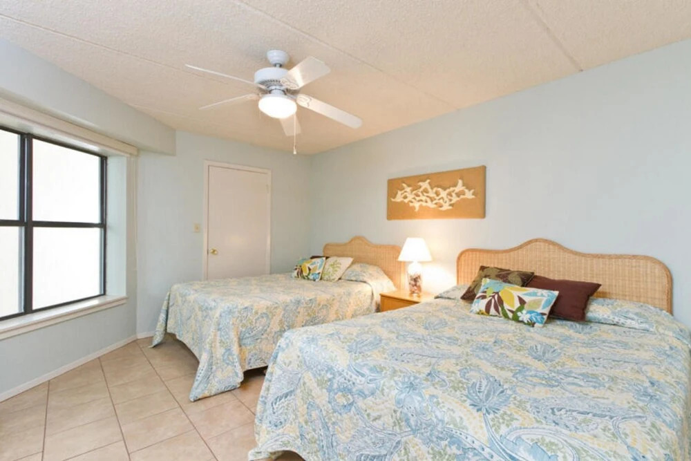Saida IV Condominium 607