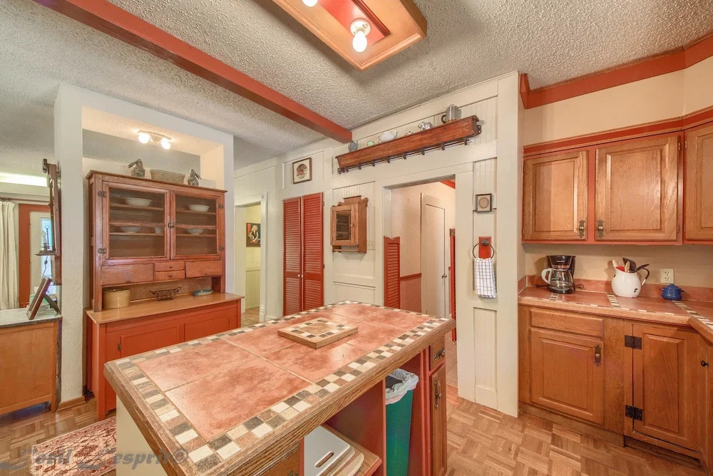 Carl Bellmer TS 360 - 2 Br Home