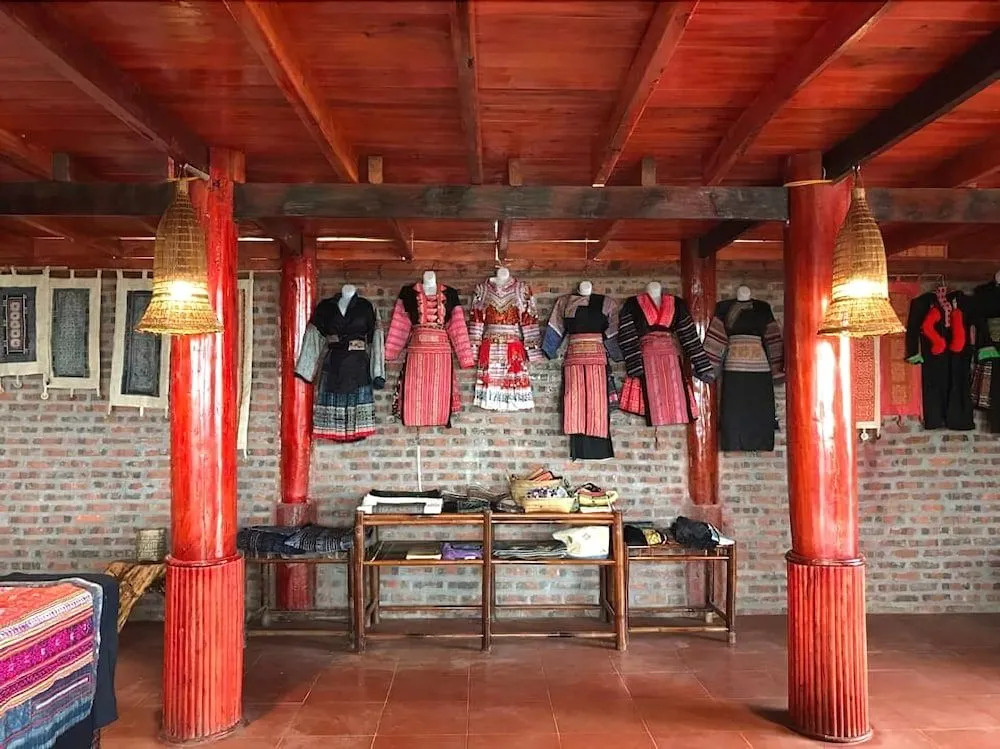 Indigo Snail Boutique Hmong Homestay