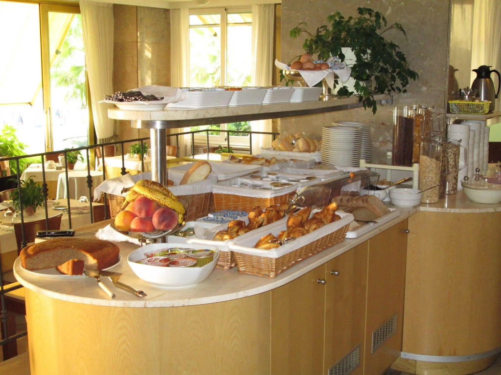 B&B HOTEL Diano Marina Palace