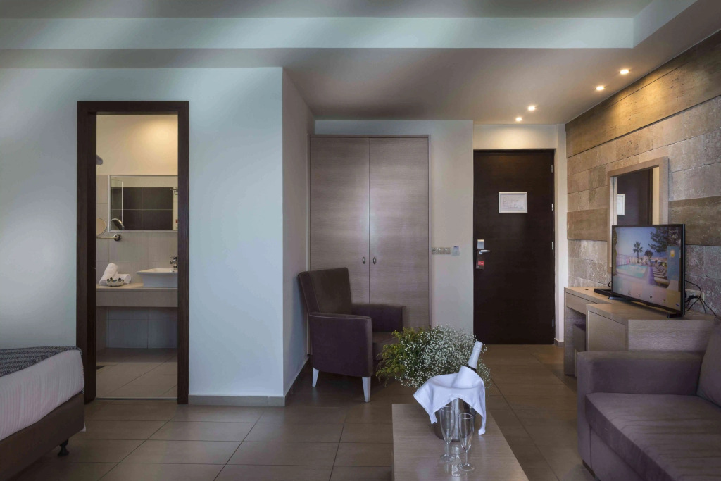 Glaros Beach Hotel