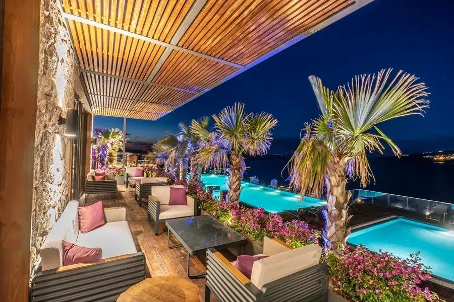 Red Rock Hotel & Suites By Selseve