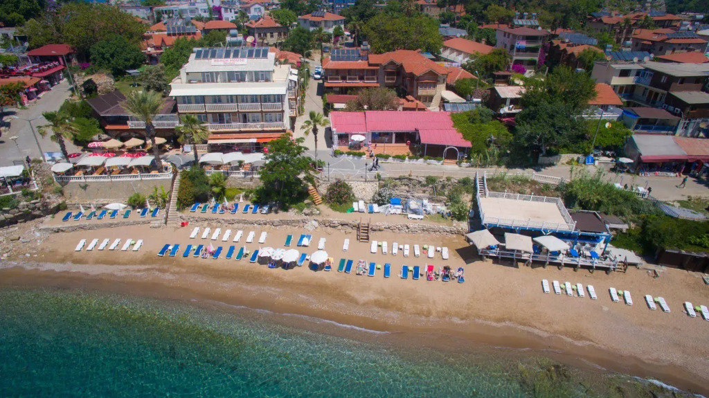 Beach House Hotel