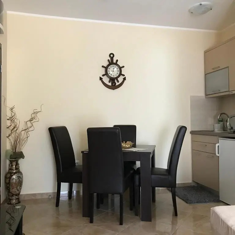 Apartmani Nikola