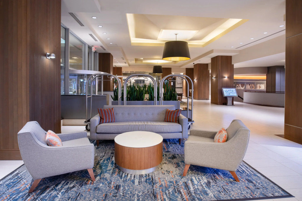 Crowne Plaza Kansas City Downtown by IHG