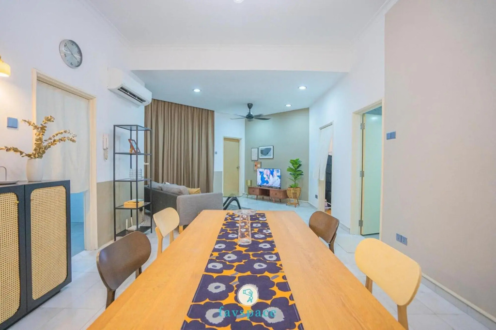 Doorstep - Sunway Putra Mall - Close to PWTC for 4