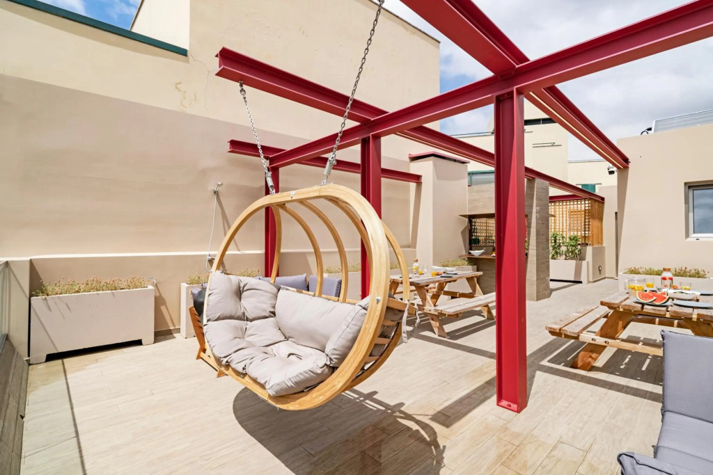 Drapes Design Apartments 3A Francês by An Island Apart