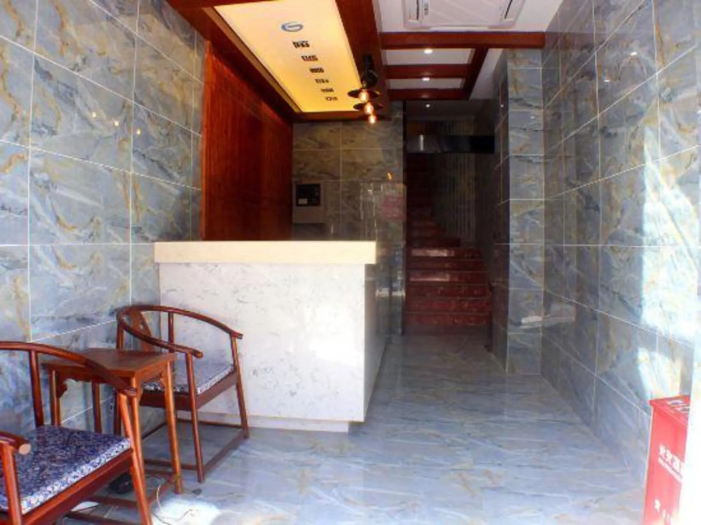 Dikai Select Hotel (Shanghai Hongqiao Road Subway Station)