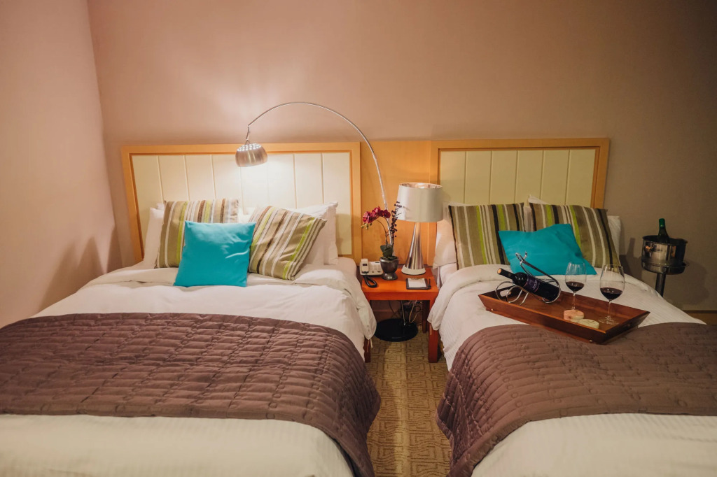 AVA Hotel Jeju Hamdeok