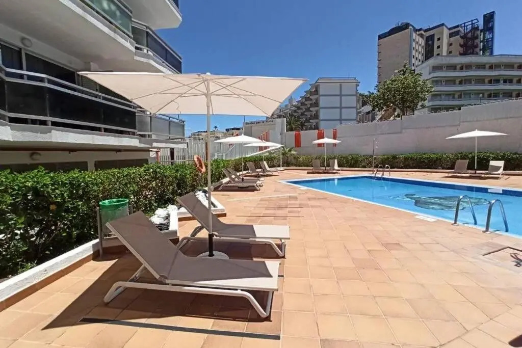 Luxury apt 1 MINUTE from the Beach of the Dunes