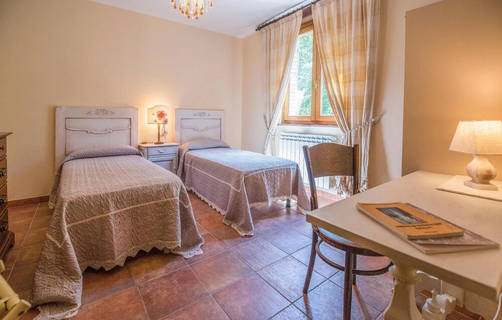 Stunning Home in Massa Marittima With Wifi and 6 Bedrooms