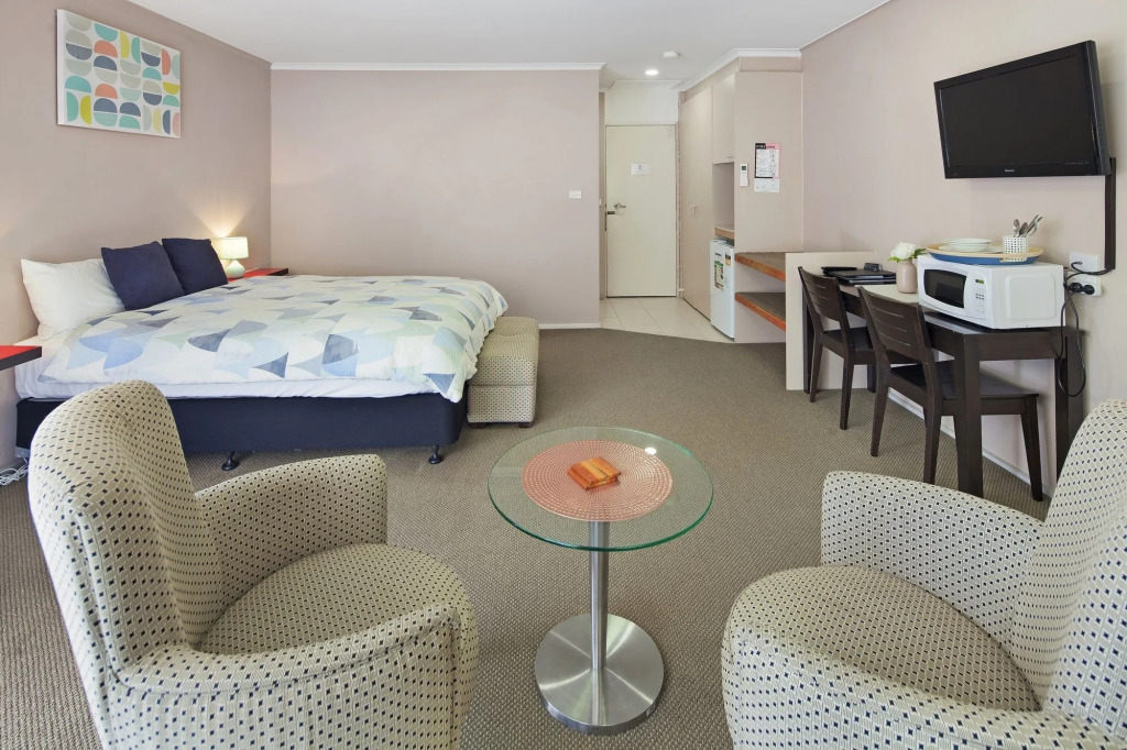 Central Deborah Motel