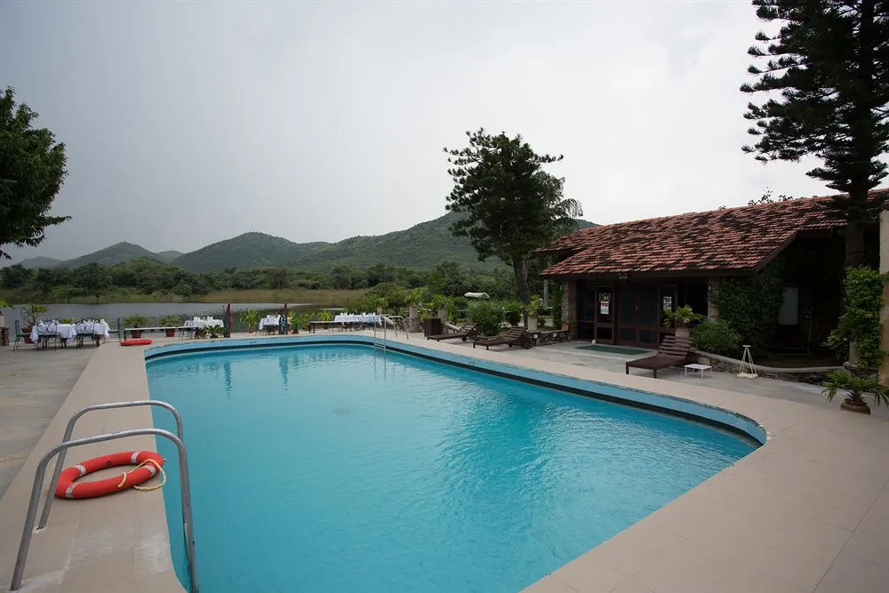 Shikarbadi Hotel