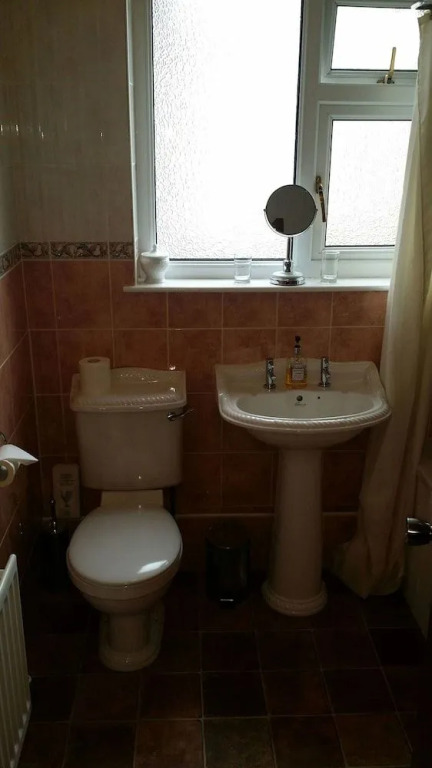 Ashbank Lodge Bed and Breakfast