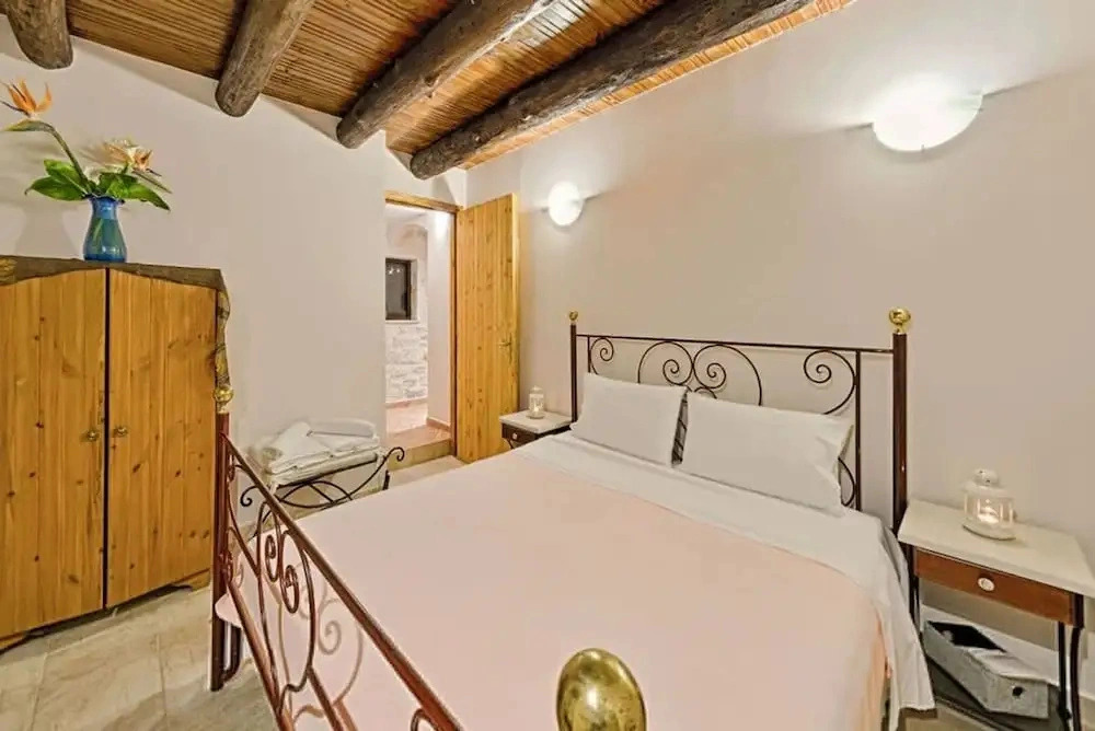 Villa Poseidon - Family Suite In Zante w Pool
