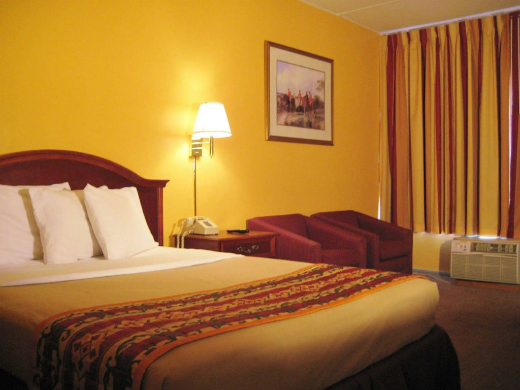 Loyalty Inn Charlotte Airport