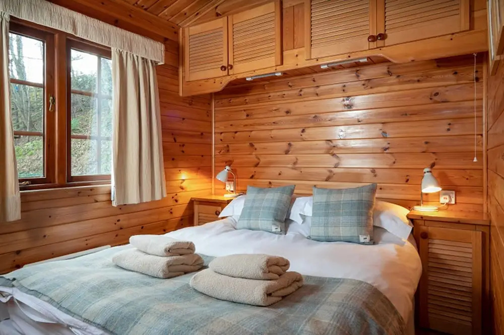 Twa Hoots Lodge