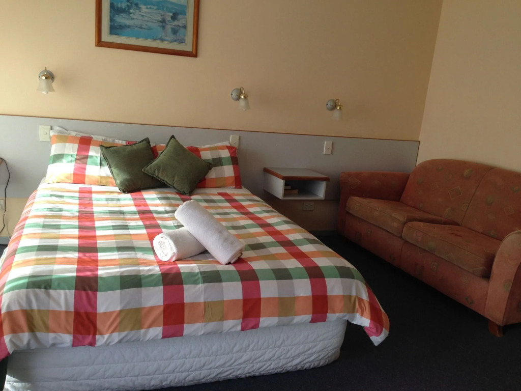 Coachman Motel and Holiday Units