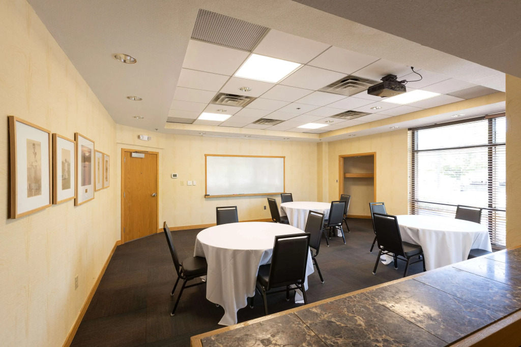 Gateway Hotel and Conference Center