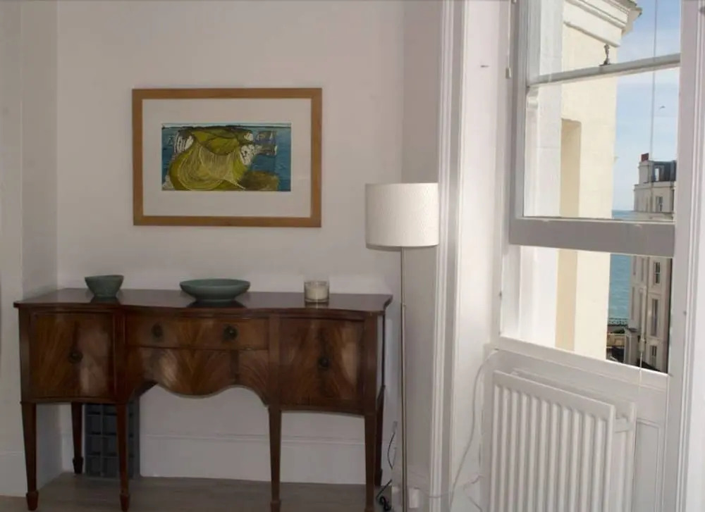 1 Bedroom Regency Flat Near Brighton Beach
