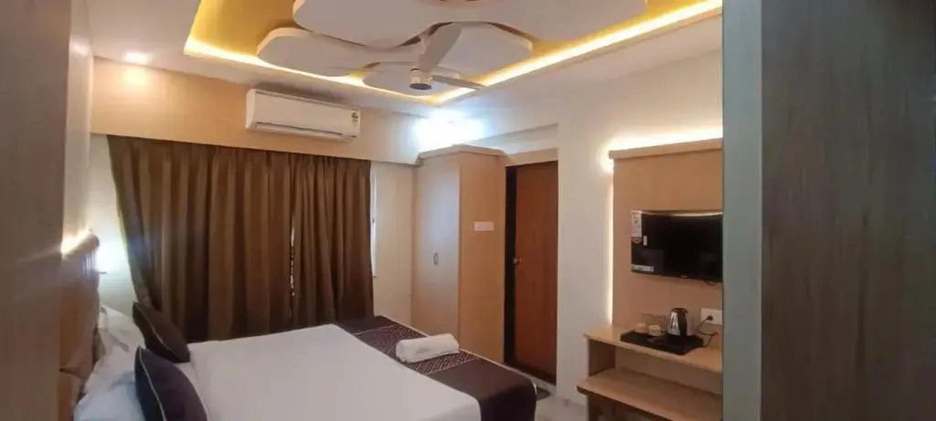 Hotel President Pride