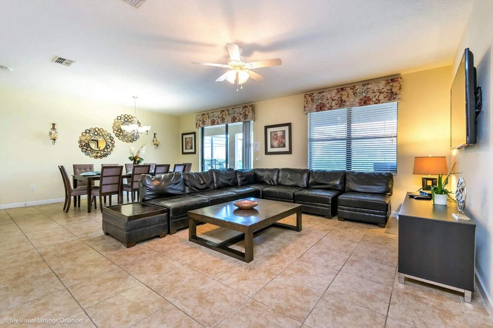 1428 Moonvalley Drive