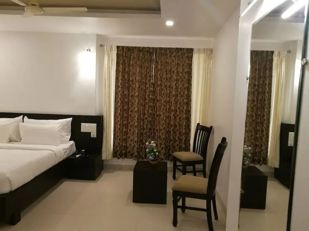 Amrut Aura