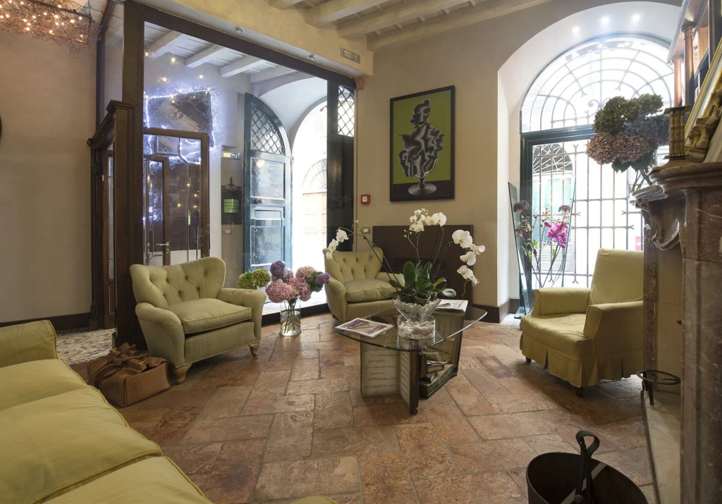 Hotel Santa Marta Suites
