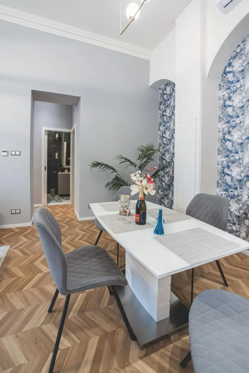 Luxury Gold 2 bedroom apartment