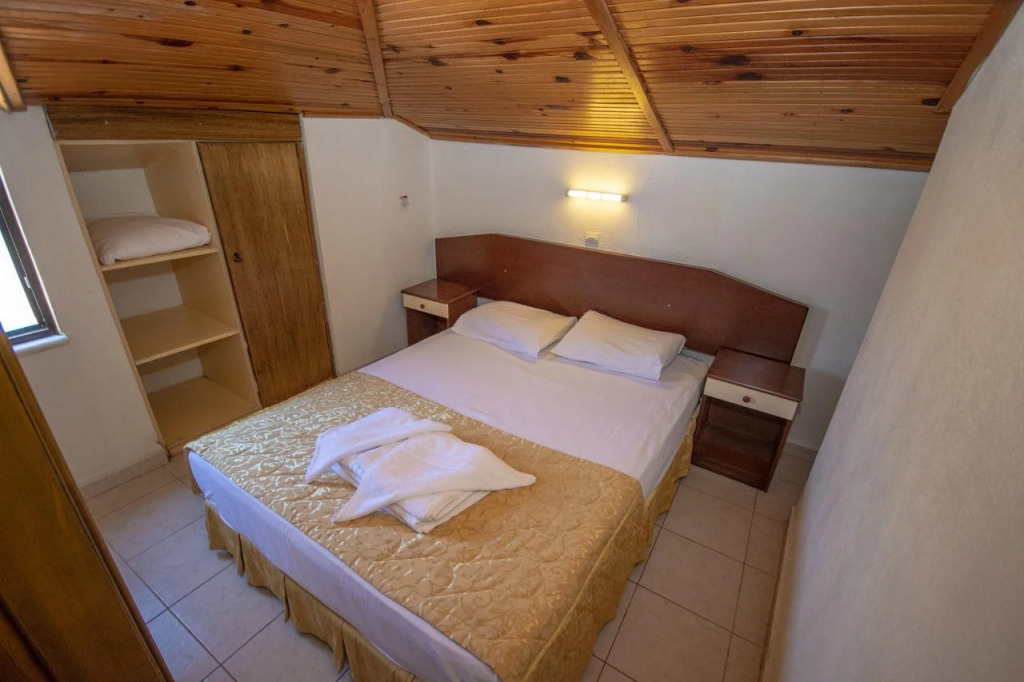 Kamelya Apartments