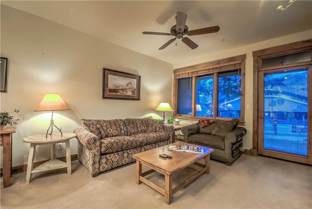 Timberline Lodge 2111