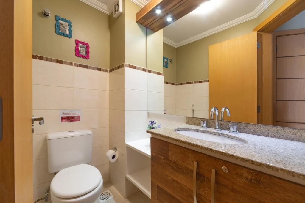 GRAMADO SOLAR REAL - 2 apts de 2 quartos no mesmo prédio, cada um comporta até 7 pessoas - IDEAL PARA GRUPOS - central - IDEAL PARA ANDAR A PÉ - nesta plataforma desde janeiro de 2015, oferecemos CREDIBILIDADE - seu PET é bem-vindo - GARAGEM COBERTA
