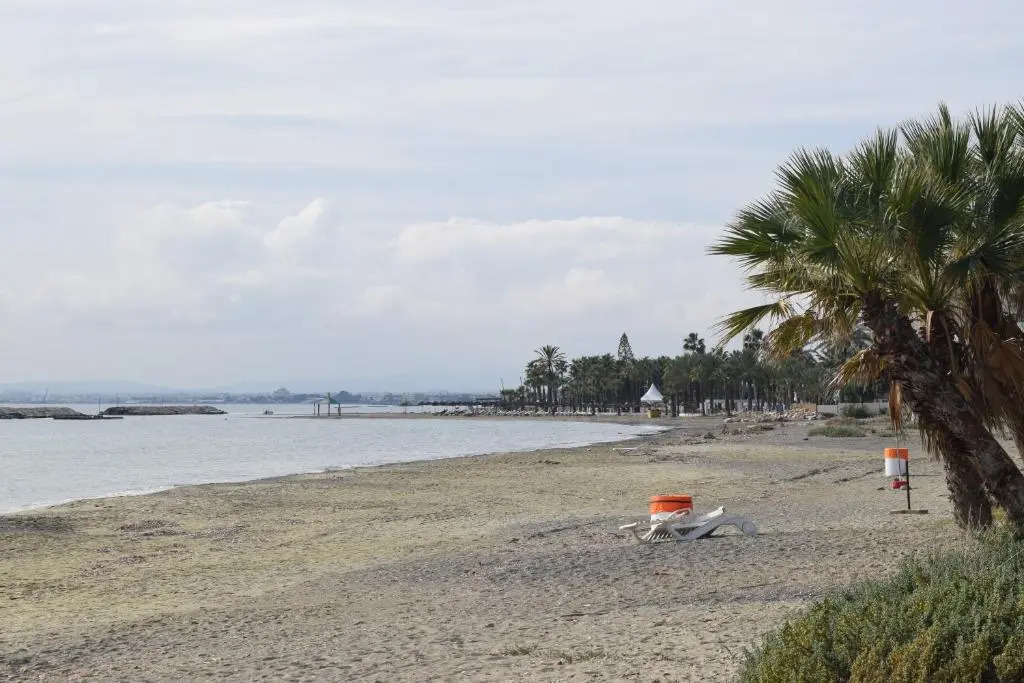 Sandy Beach Apartment 13