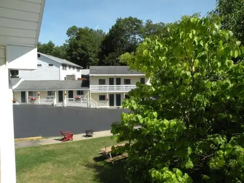 Green Acre Motel