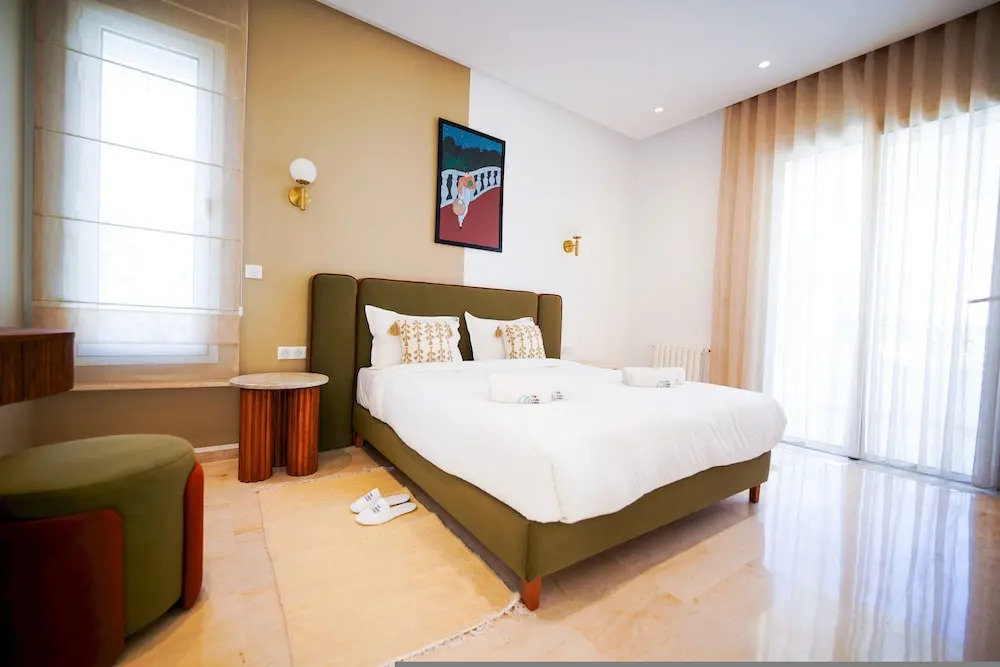 Villa Hermes: Seaside and luxurious