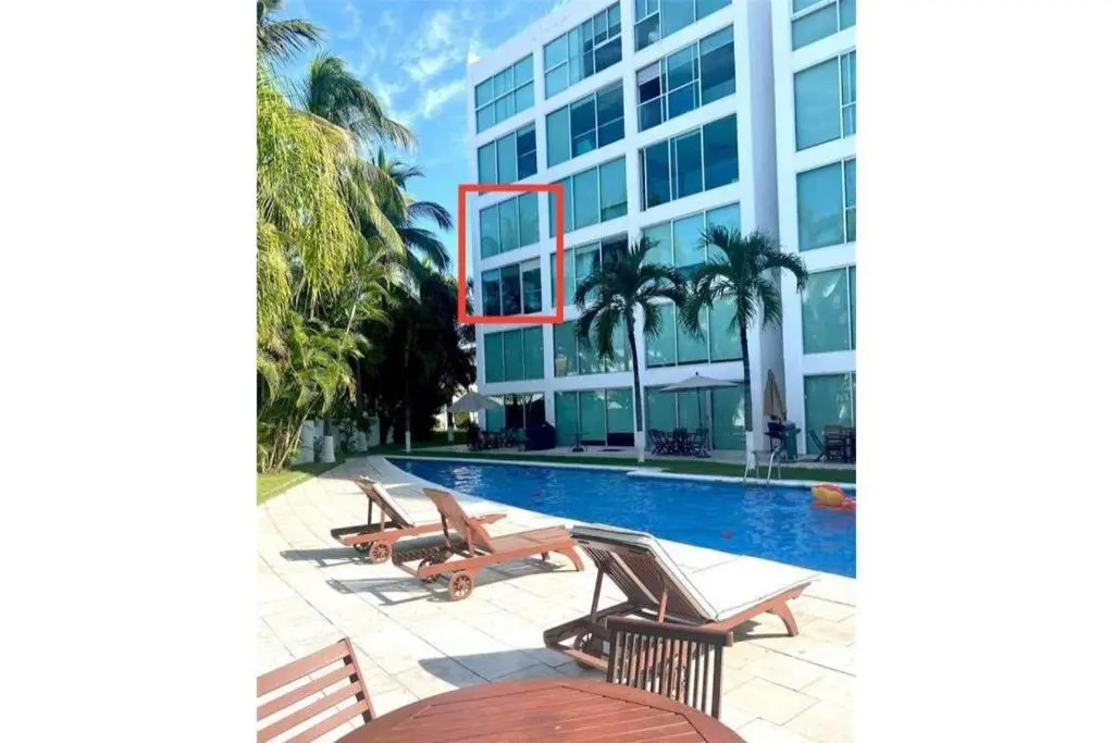 2 Floor Apartment, Pool View, 50 Meters To The Sea