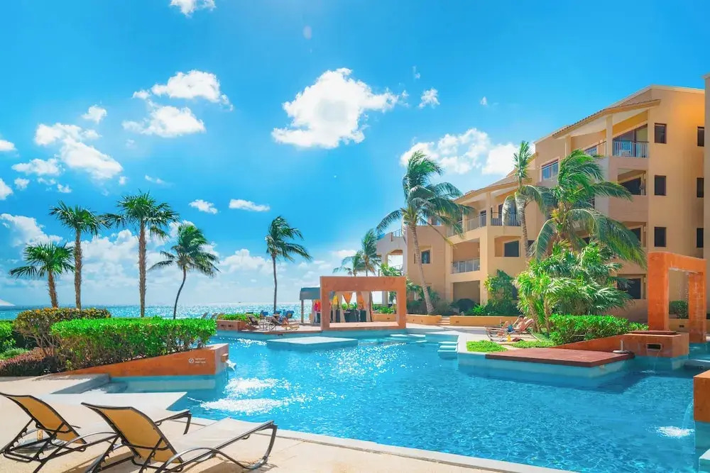 Beachfront 3 BR - At El Faro Surf 405