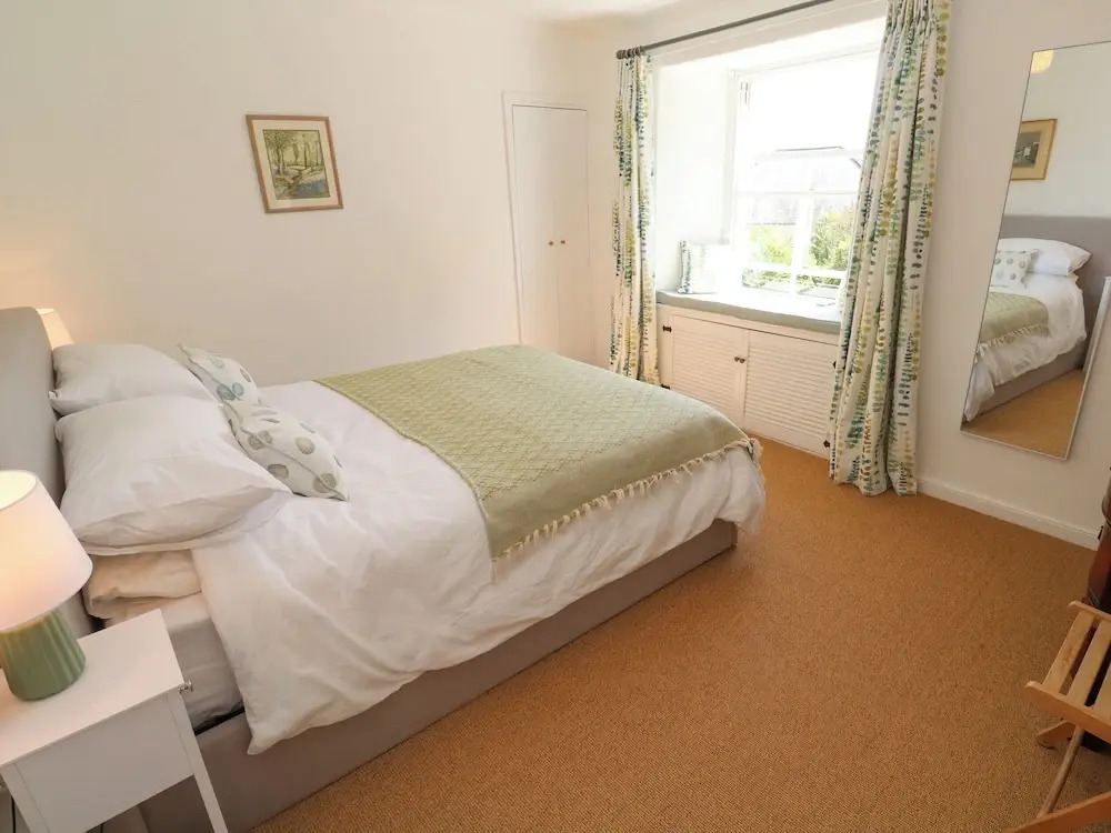 6 Bellair Road