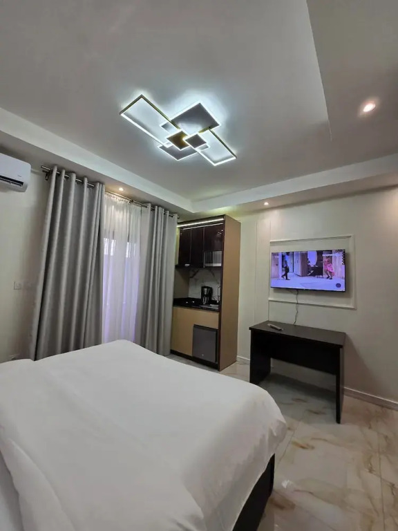 Sunaa home Logpom