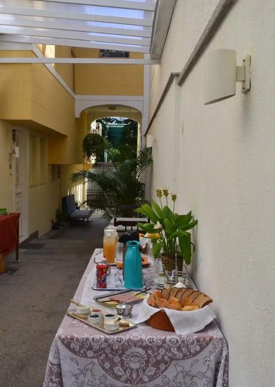 Casa Amarela Guest House - ZONA SUL