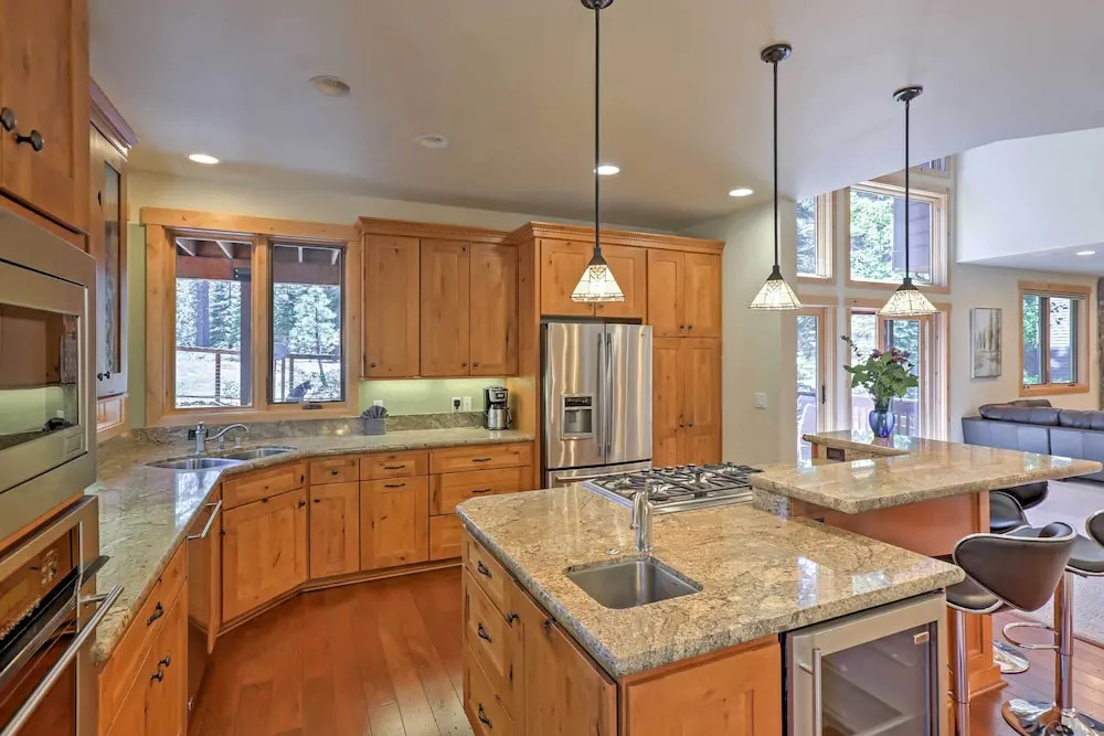Close to Slopes: Forest-view Gem in Lake Tahoe