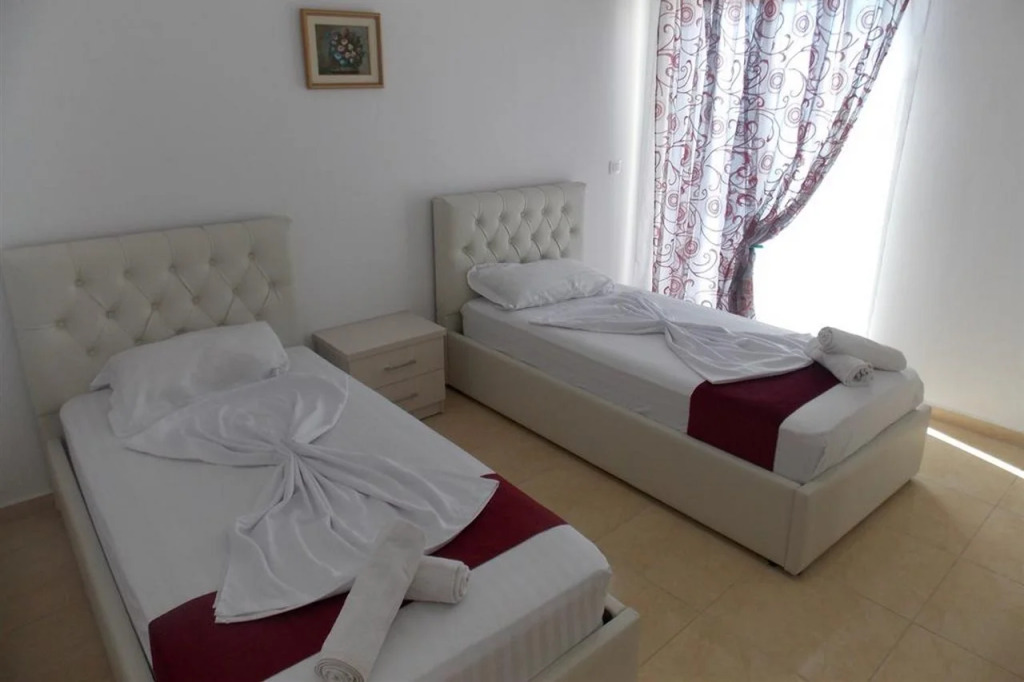 AR Apartments by Saranda Hotel