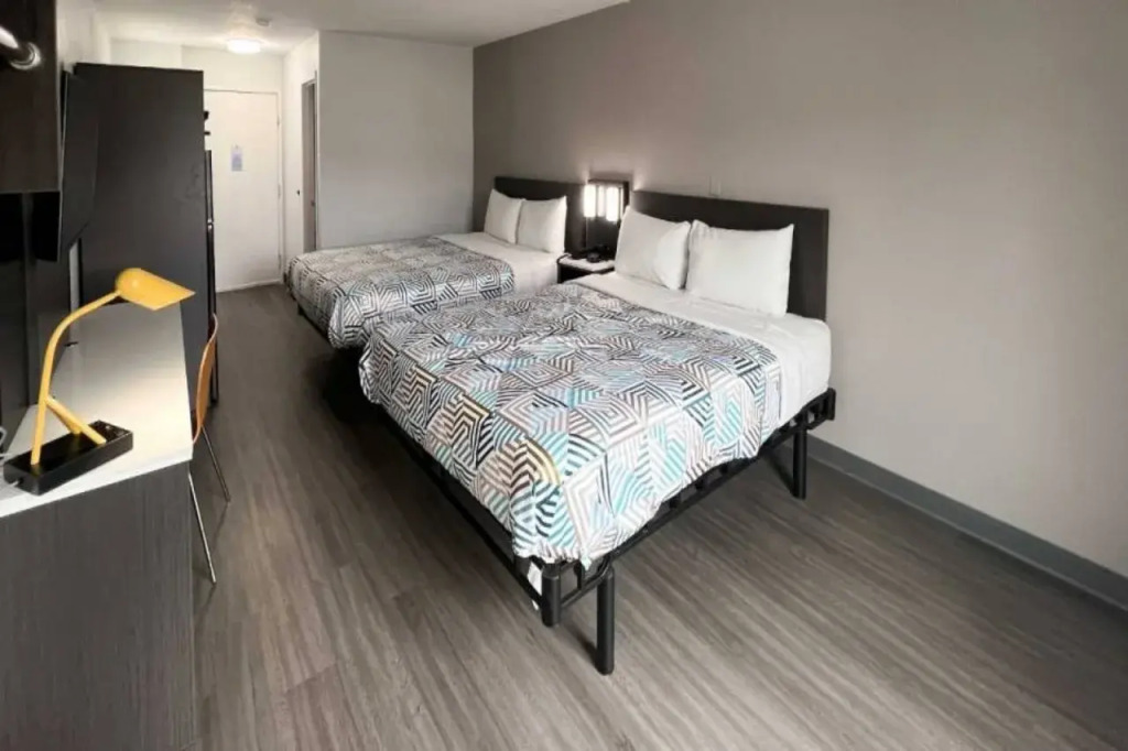 Motel 6-Altoona, IA - Des Moines East