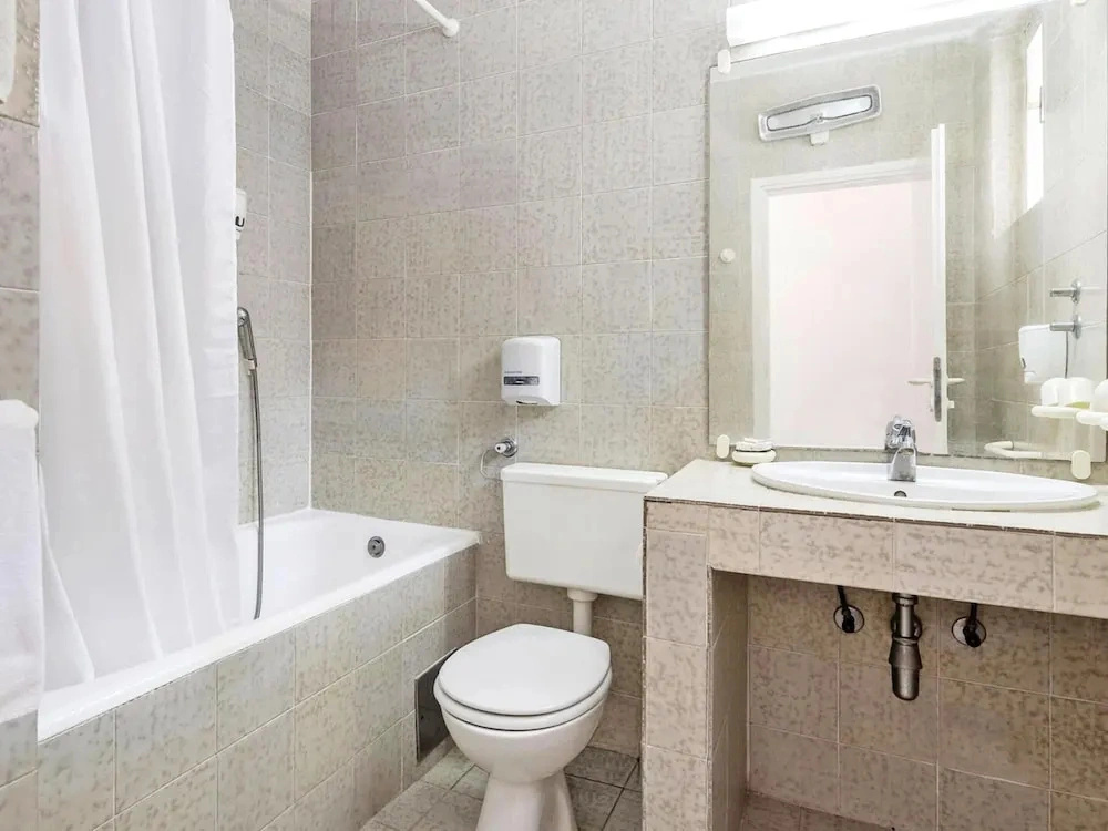 Elegant Resort Stay for 4 in Jelsa