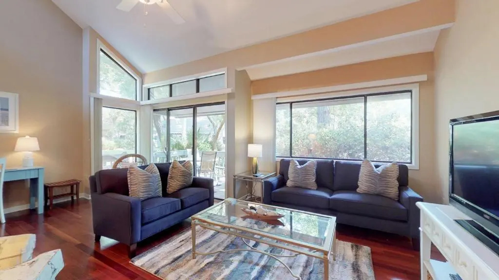 243 Turnberry Village