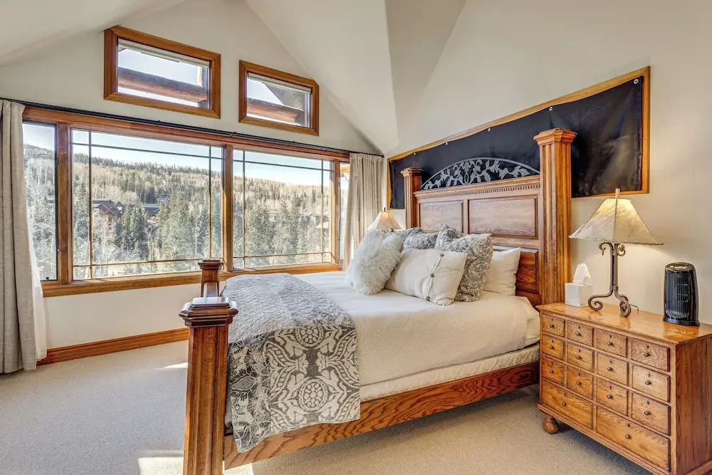 Luxurious Ski-in/ski-out Telluride Mountain Escape