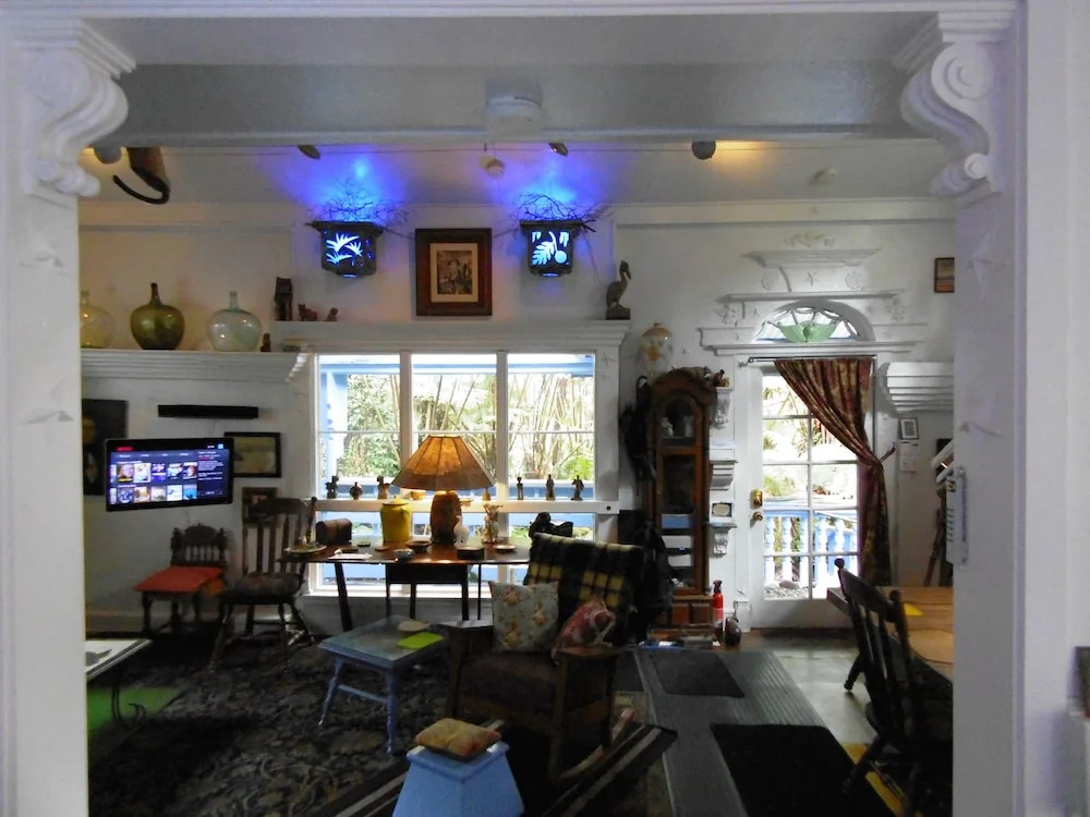 Upcountry Volcano Village Mountain Cottage