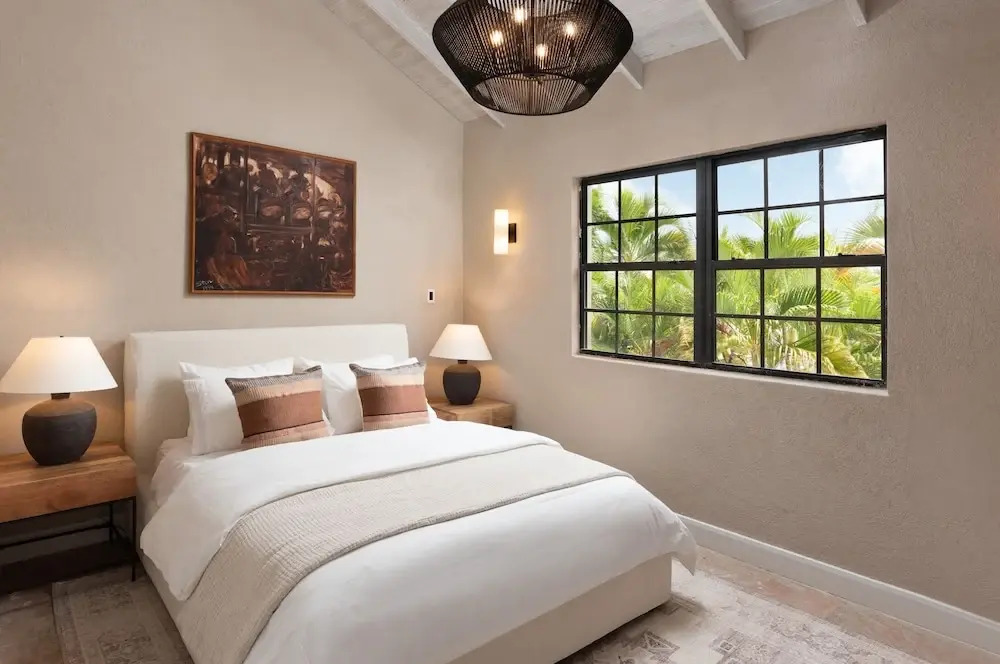 Luxe Retreat With Private Pool - The June 4 Bedroom Villa